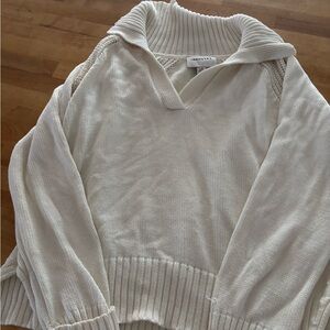 Elegant Cream V-Neck Sweater size large